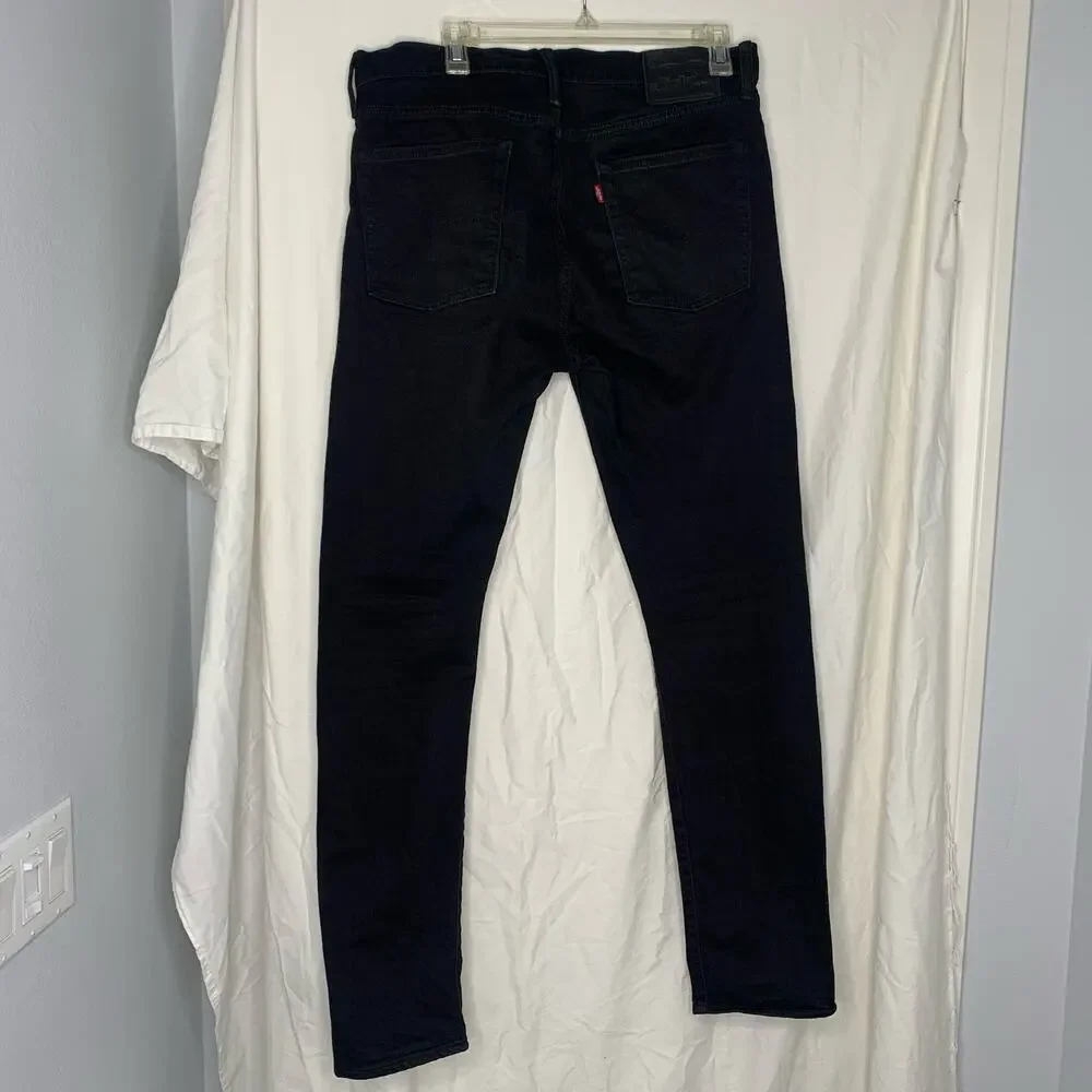 Levi’s 510 Black straight jeans W34 L34